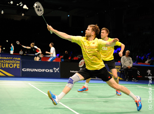 Peter Käsbauer (vorne; im Bild bei der Individual-EM 2017) und Raphael Beck kamen in Thailand bis ins Finale.