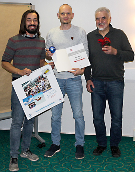 Foto v.l.n.r.: Stefan Engelhardt, Sven Riese, Hans Joachim Fein - Bildquelle: 1. BV Weimar